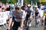 Tour de France 2025, Tadej Pogacar vince a Rouen e fa 100!
