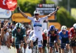 Tim Merlier dopo il successo a Châteauroux: “Tappa più dura del previsto, sapevo di poter vincere”
