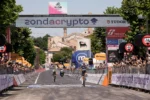 Liane Lippert conquista la 6ª tappa del Giro d’Italia Women 2025 a Terre Roveresche
