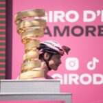 Giro dโItalia 2026, la classifica generale dopo Carรฌ: Piganzoli migliore degli italiani jonas vingegaard
