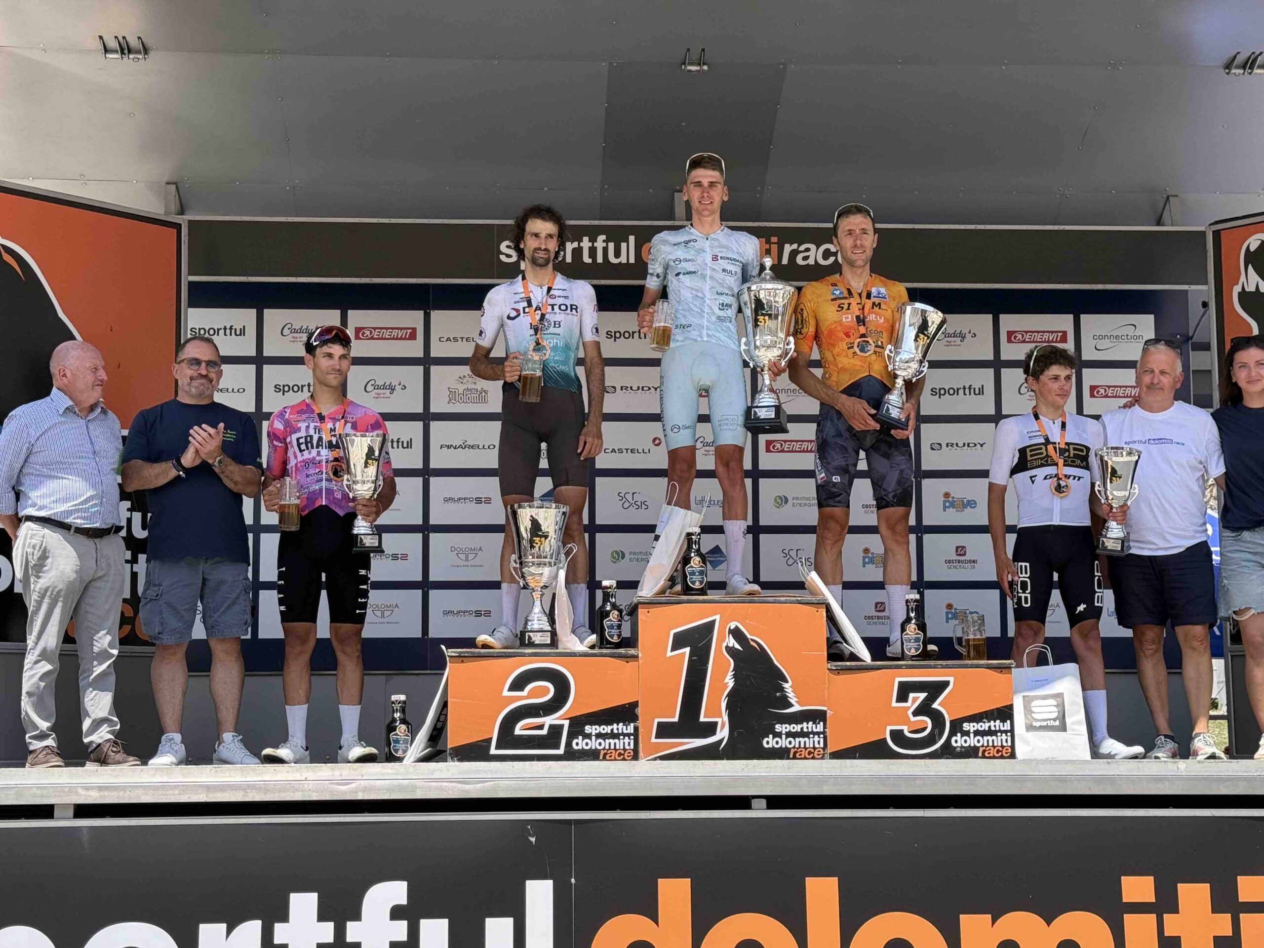 Cavallo e Welte vincono la Sportful Dolomiti Race 2026. In 3.300 al via da 40 nazioni