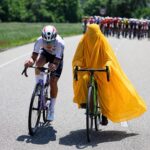 "Quando andavo in bici mi lanciavano le pietre, ora sono al Giro". La storia di Fariba Hashimi, dall'Afghanistan al Giro Women hashimi