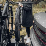 Assicurazione portabici su gancio traino: le tue biciclette sono coperte in caso di incidente? Tutto quello che devi sapere thule_epos_ls_220928_25177-desktop