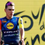 Tour 2026, Juan Ayuso cade sull’Aspin: “Non la mia giornata migliore, però sono ancora lì” juan-ayuso-lidl-trek-tour-de-france-2026-team-presentation-1