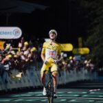 "I fischi del pubblico mi danno più forza: ho onorato la maglia gialla". Tadej Pogačar racconta la vittoria a Le Lioran pogacar1